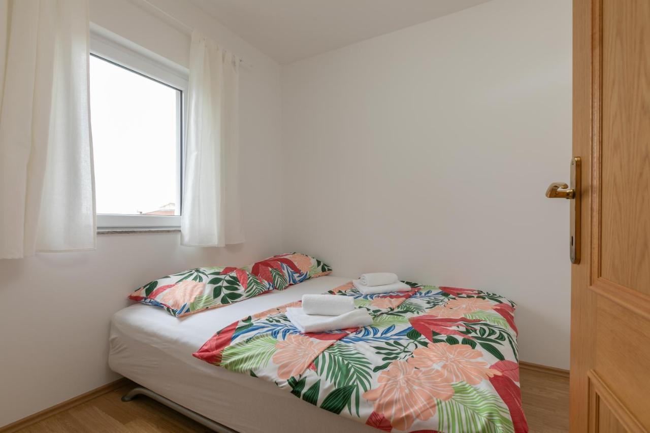 Apartman Mar18 Makarska Esterno foto