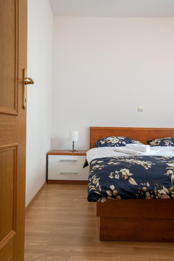 Apartman Mar18 Makarska Esterno foto